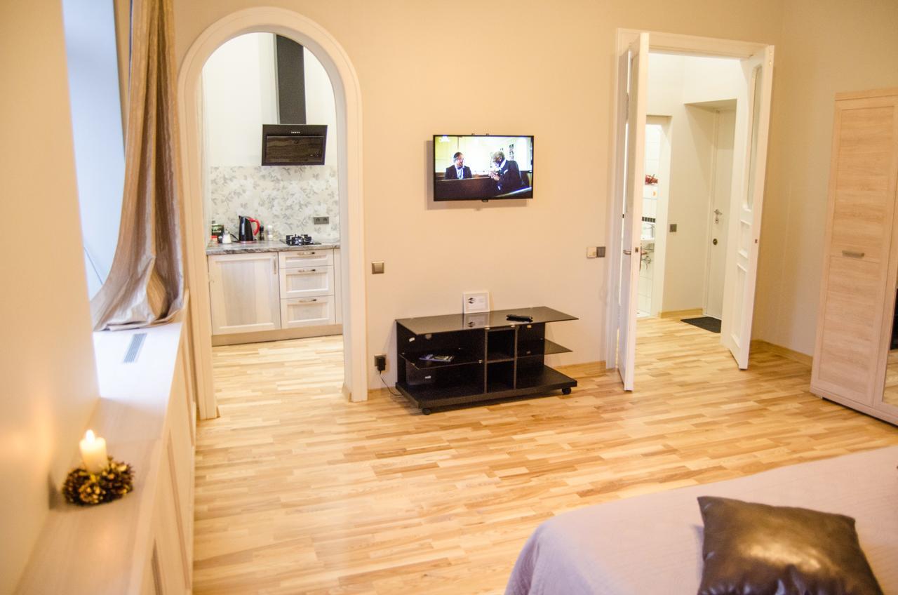 City Inn Riga Apartment, Barons Promenade With Parking Exterior foto
